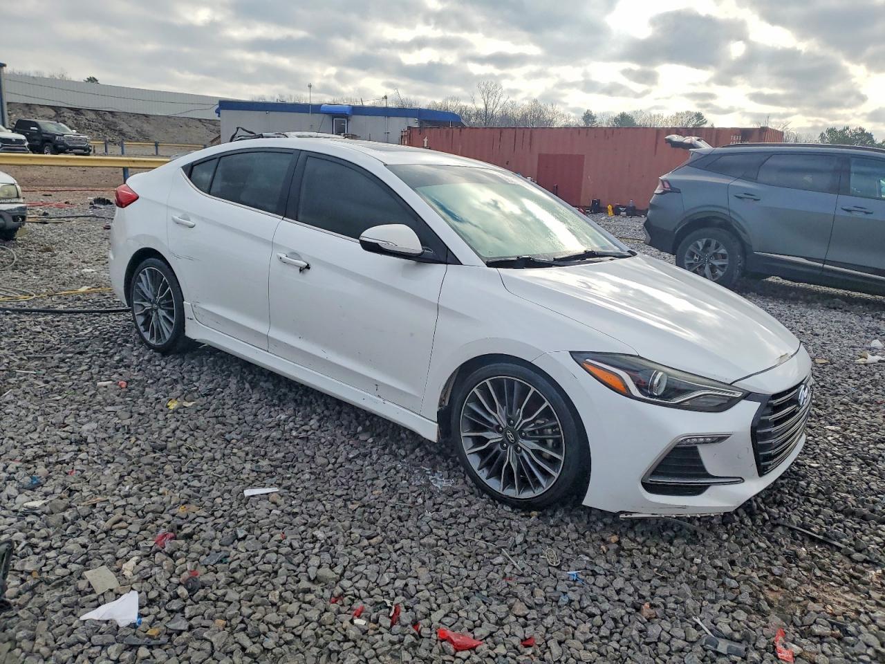 2018 HYUNDAI ELANTRA SPORT photo 4