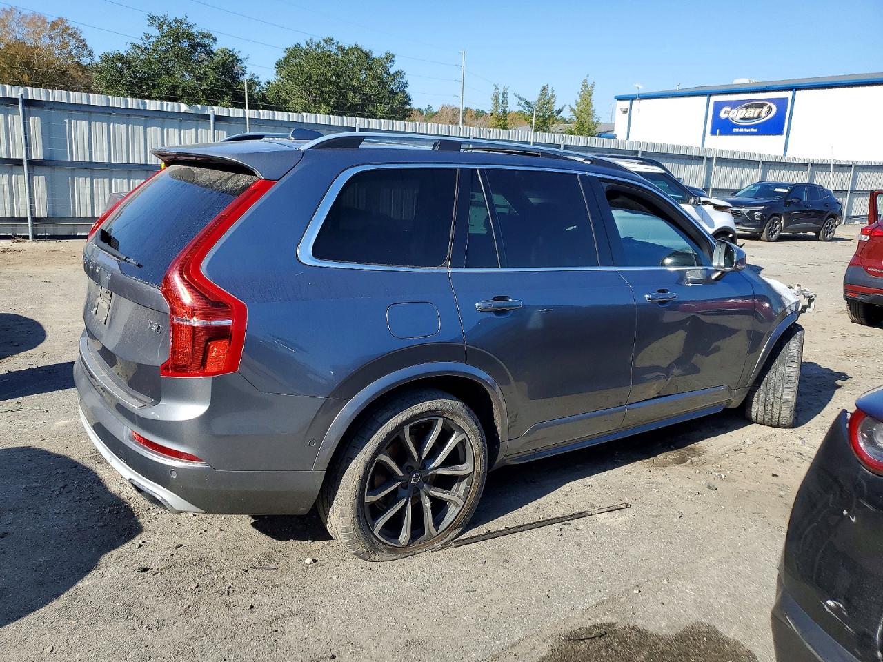 2017 VOLVO XC90 T6 photo 3