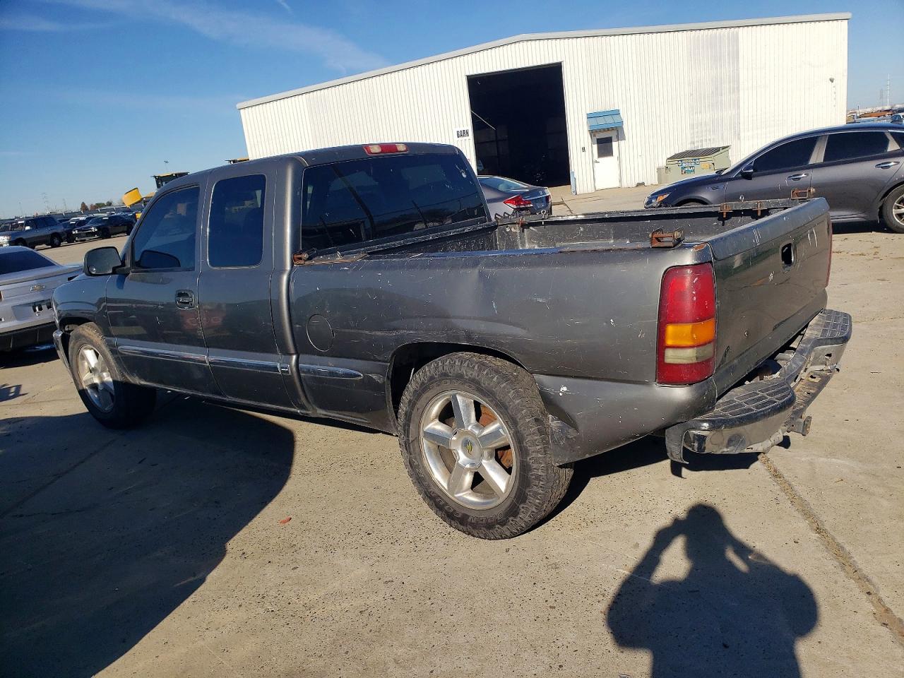 2001 GMC NEW SIERRA C1500 photo 2