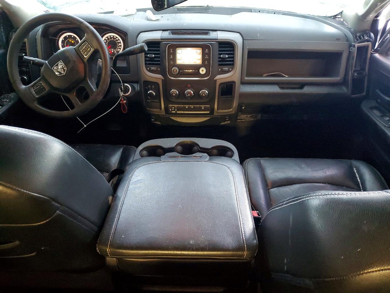 2018 RAM 2500 ST photo 8