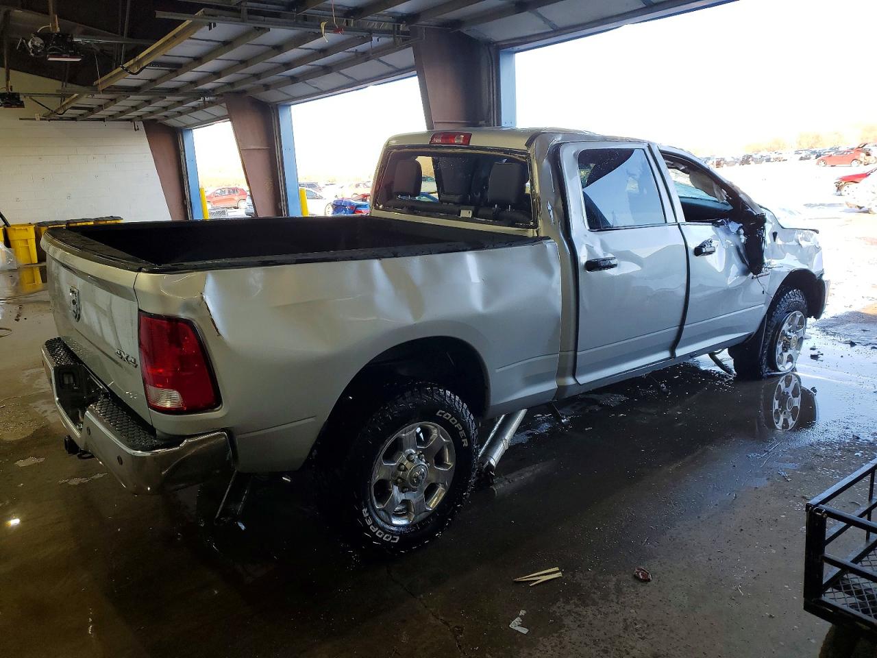 2018 RAM 2500 ST photo 3