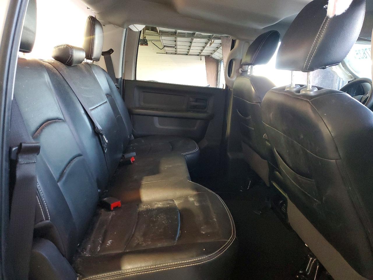 2018 RAM 2500 ST photo 10