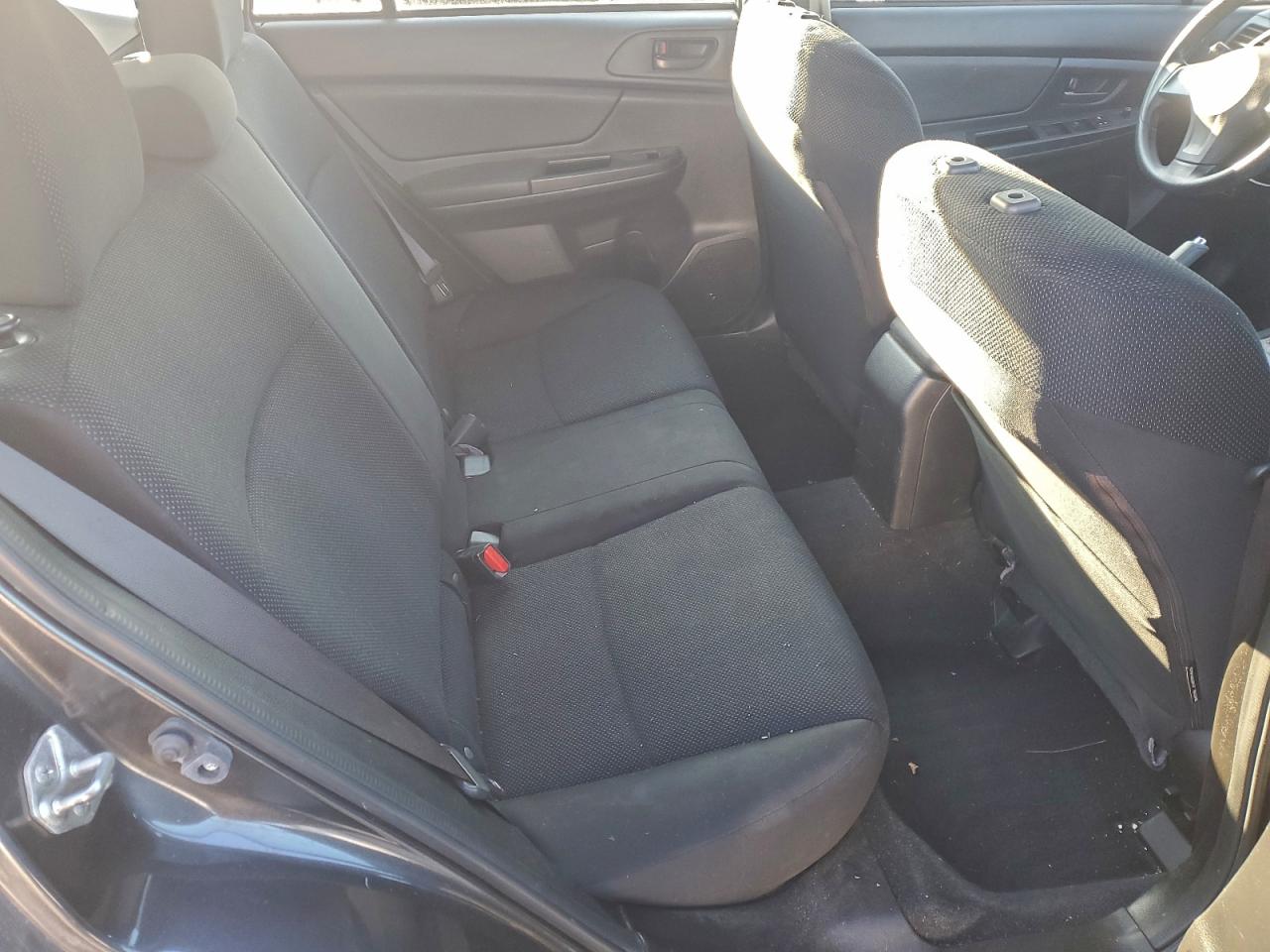 2012 SUBARU IMPREZA photo 10