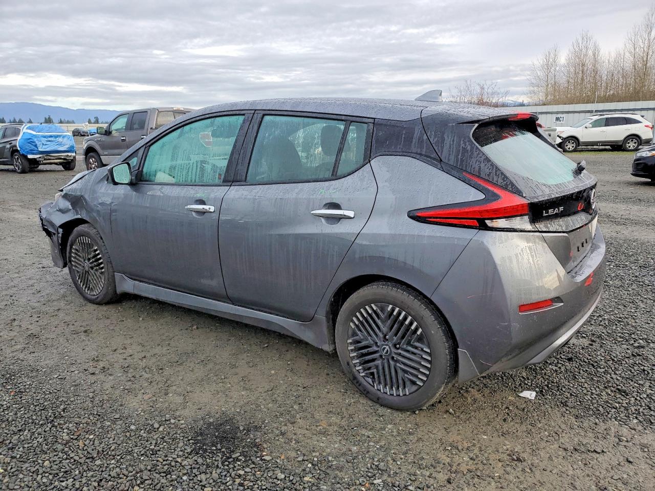 2025 NISSAN LEAF SV PLUS photo 2