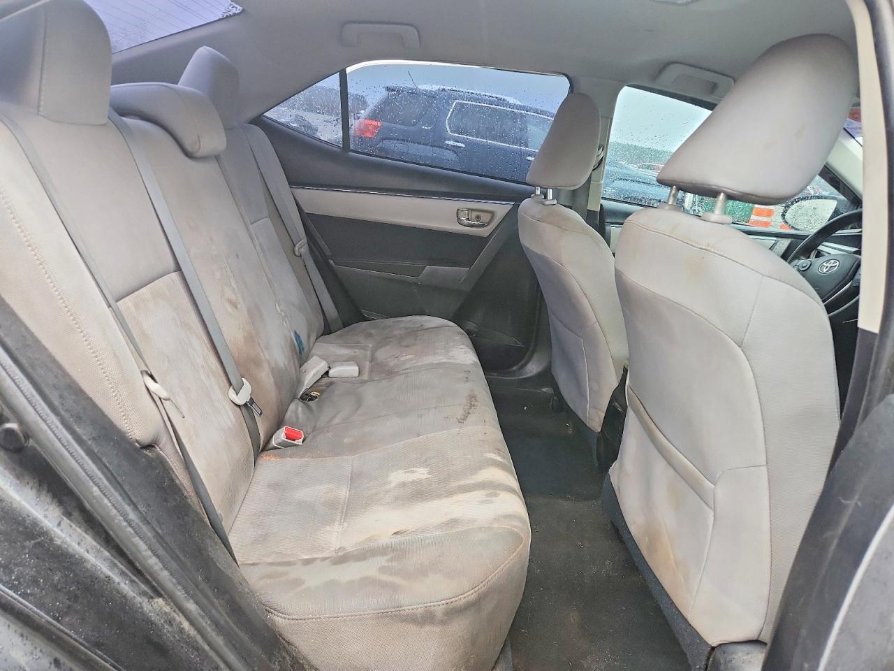 2014 TOYOTA COROLLA L photo 10