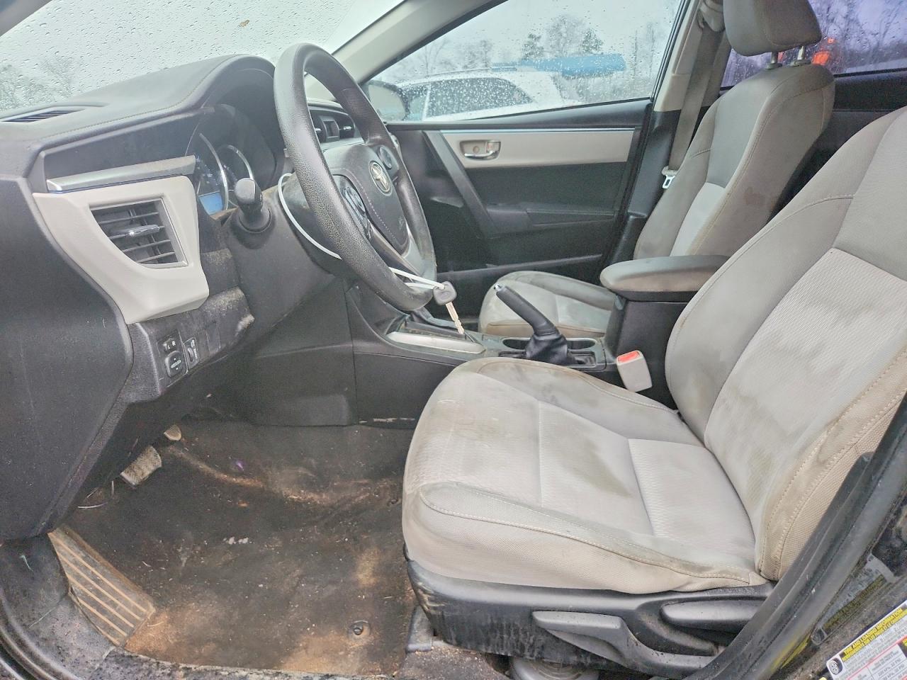 2014 TOYOTA COROLLA L photo 7