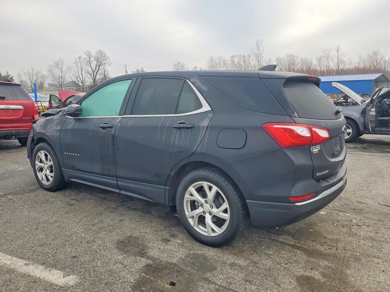 2021 CHEVROLET EQUINOX LT photo 2