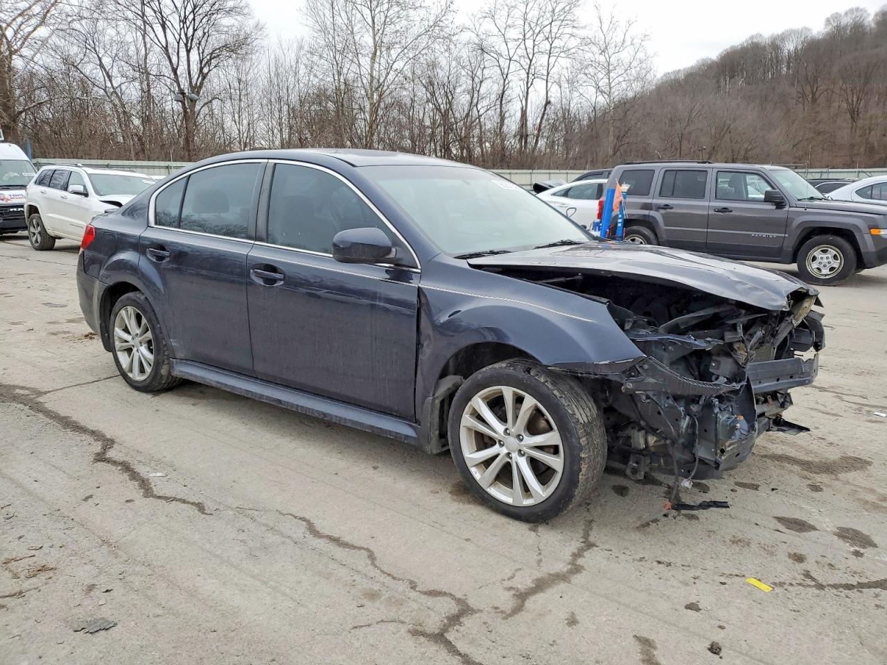 2013 SUBARU LEGACY 2.5I PREMIUM photo 4