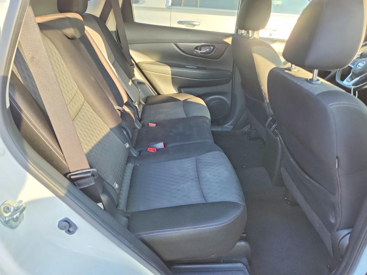 2019 NISSAN ROGUE S photo 10
