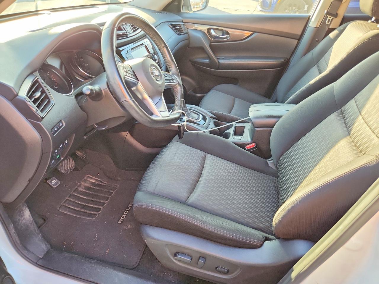 2019 NISSAN ROGUE S photo 7