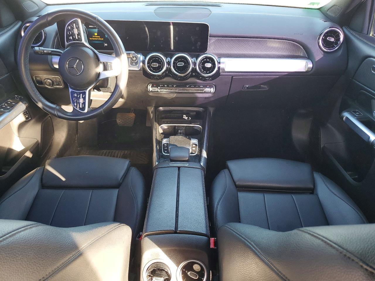 2020 MERCEDES-BENZ GLB 250 photo 8