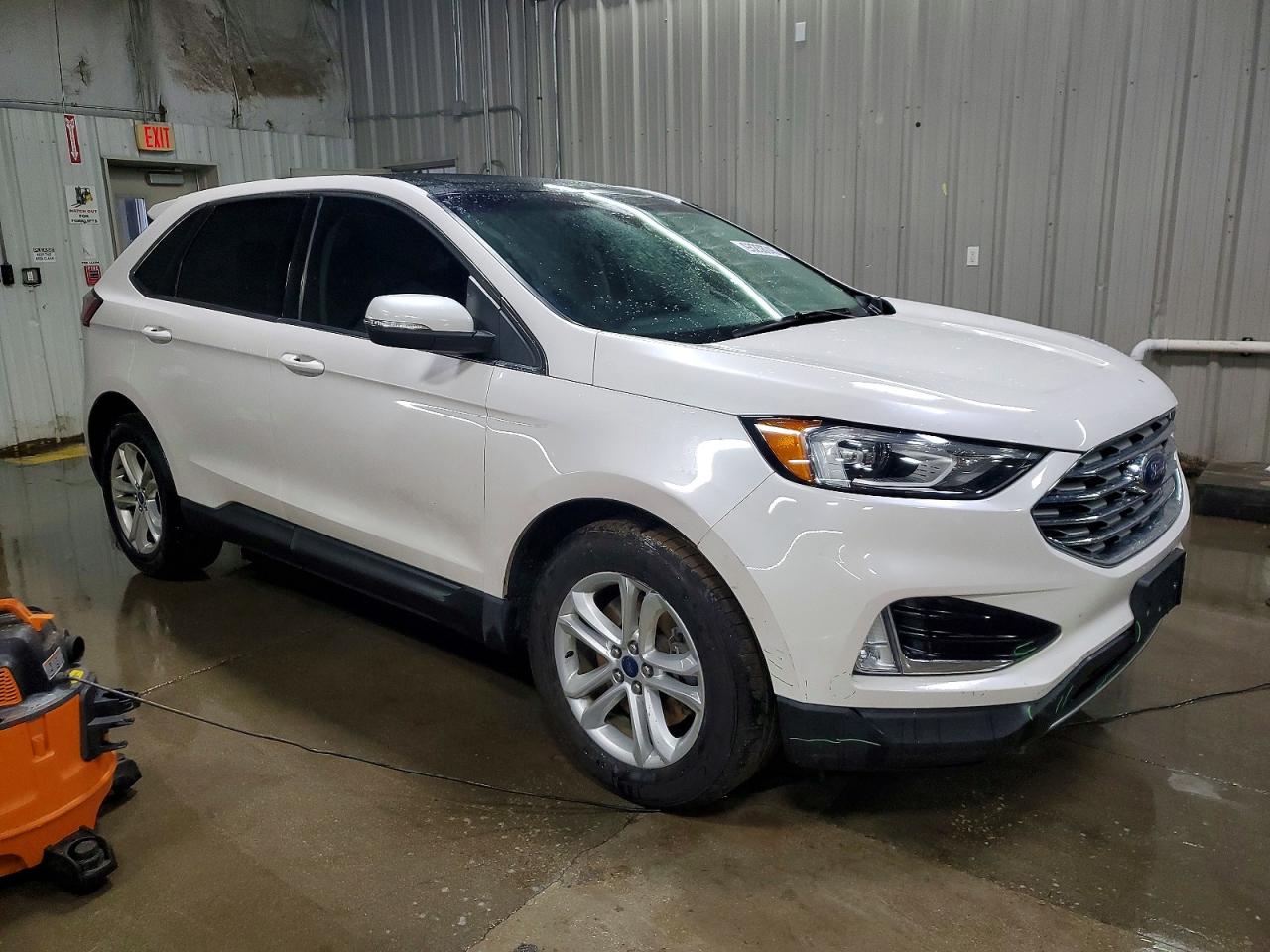 2019 FORD EDGE SEL photo 4