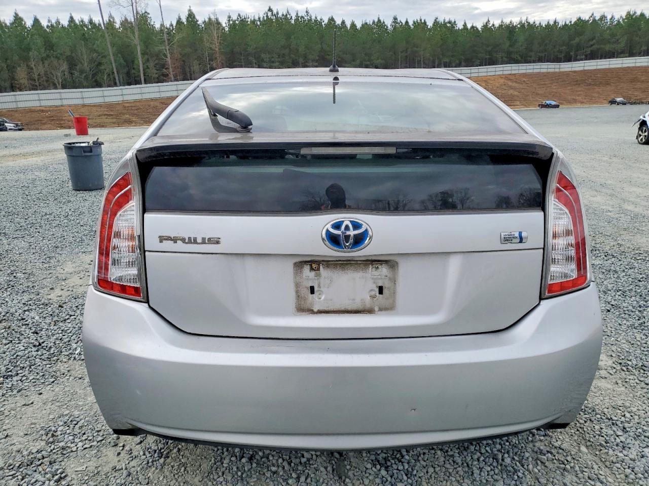 2013 TOYOTA PRIUS photo 6