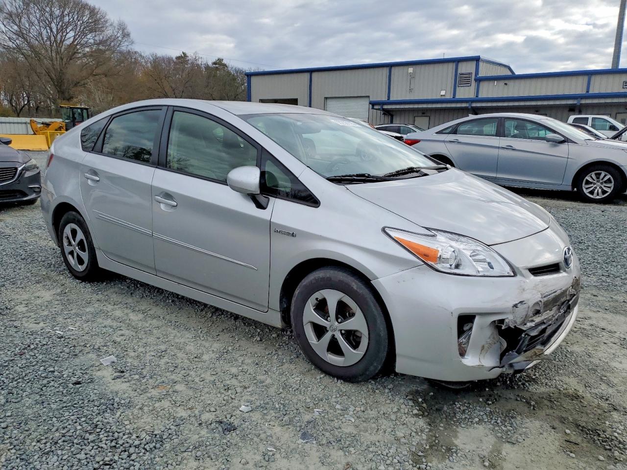 2013 TOYOTA PRIUS photo 4