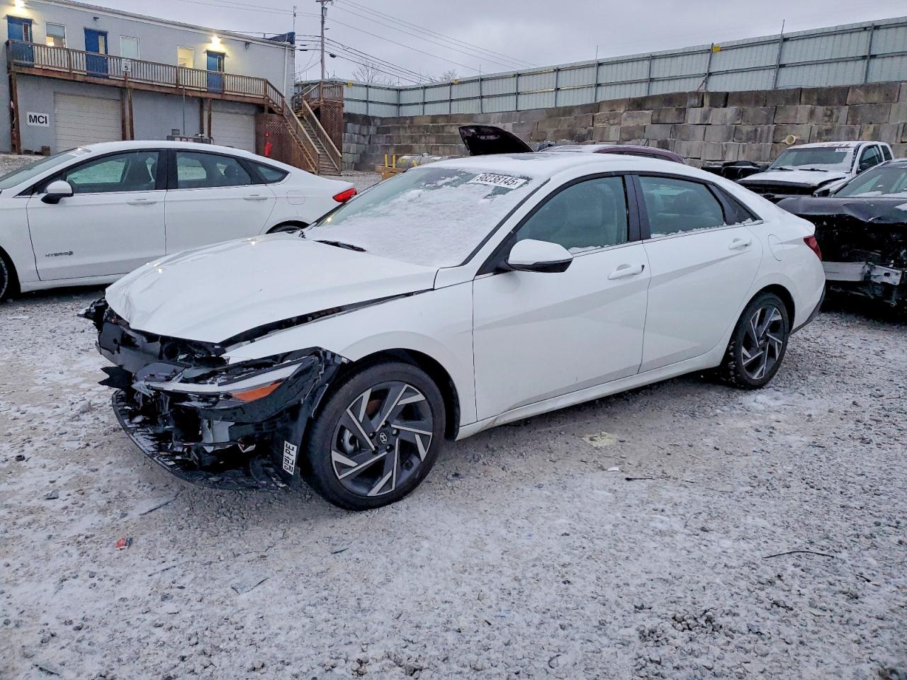 2025 HYUNDAI ELANTRA