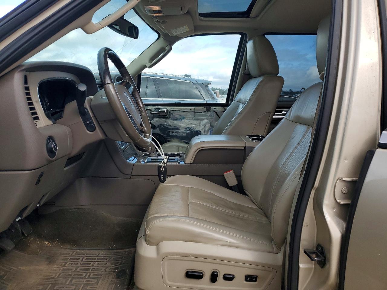 2017 LINCOLN NAVIGATOR L SELECT photo 7