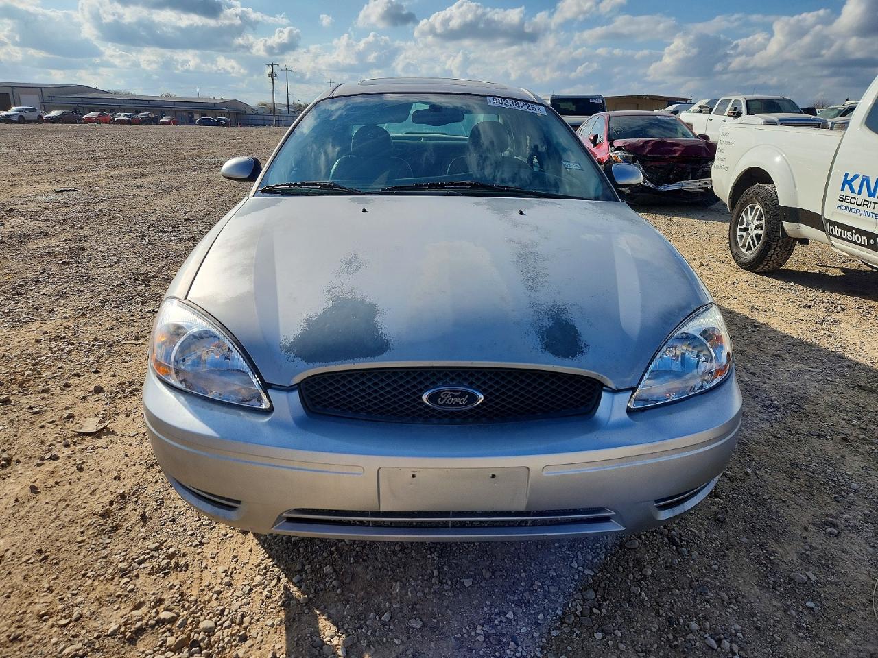 2005 FORD TAURUS SEL photo 5