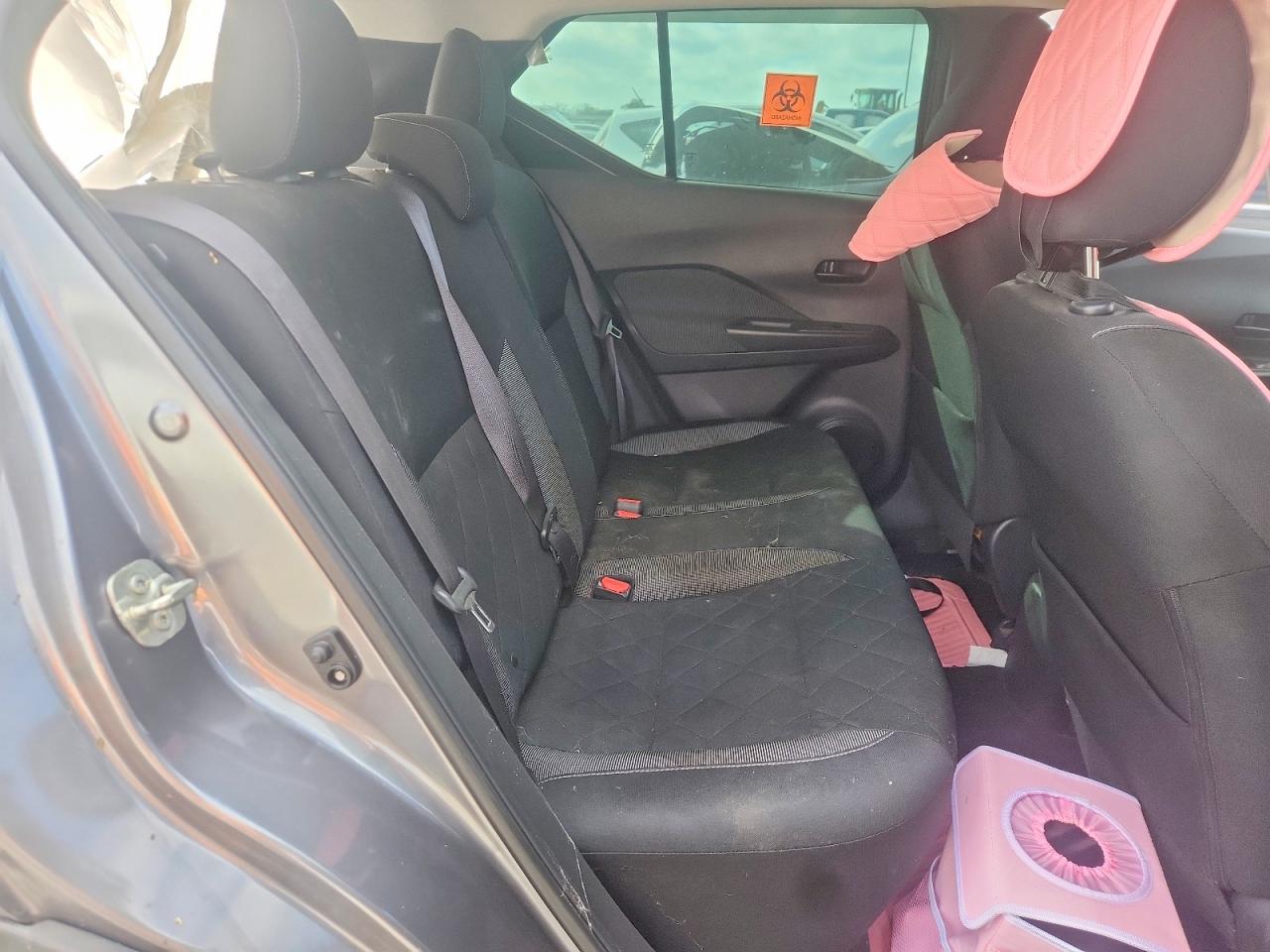 2019 NISSAN KICKS S photo 10