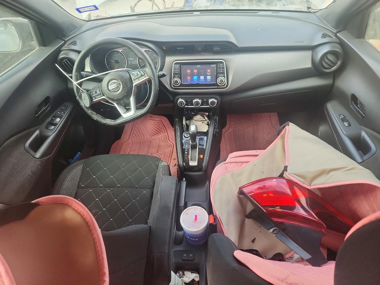 2019 NISSAN KICKS S photo 8