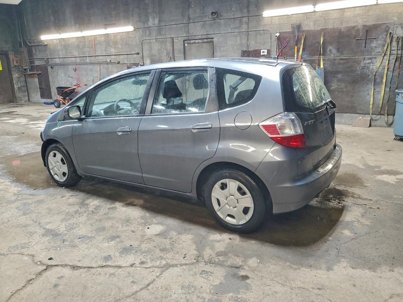 2013 HONDA FIT photo 2