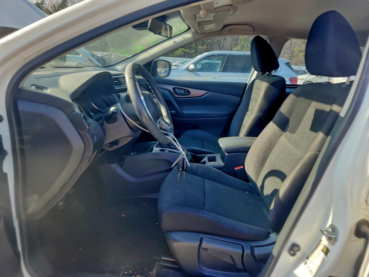 2020 NISSAN ROGUE SPORT S photo 7