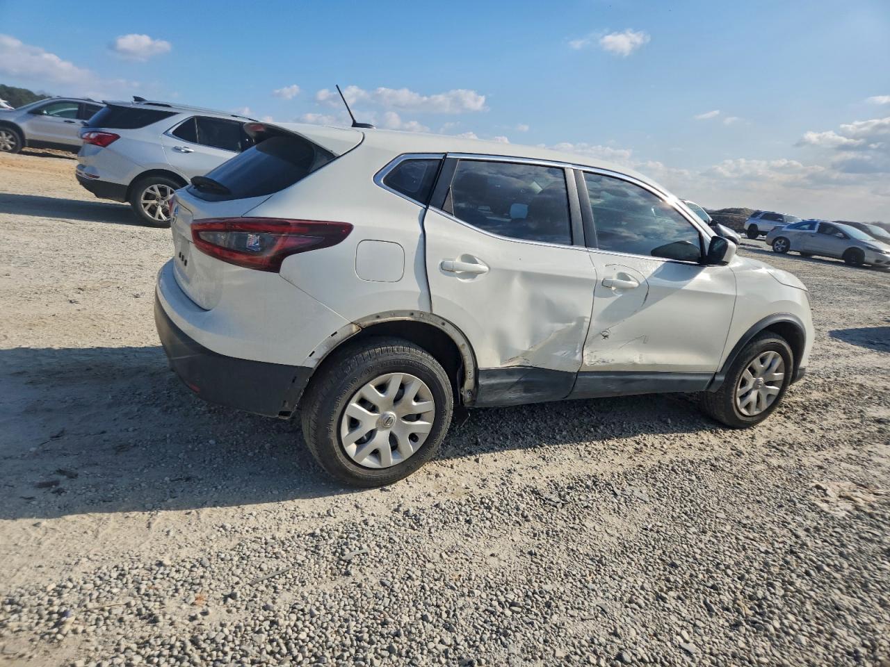2020 NISSAN ROGUE SPORT S photo 3