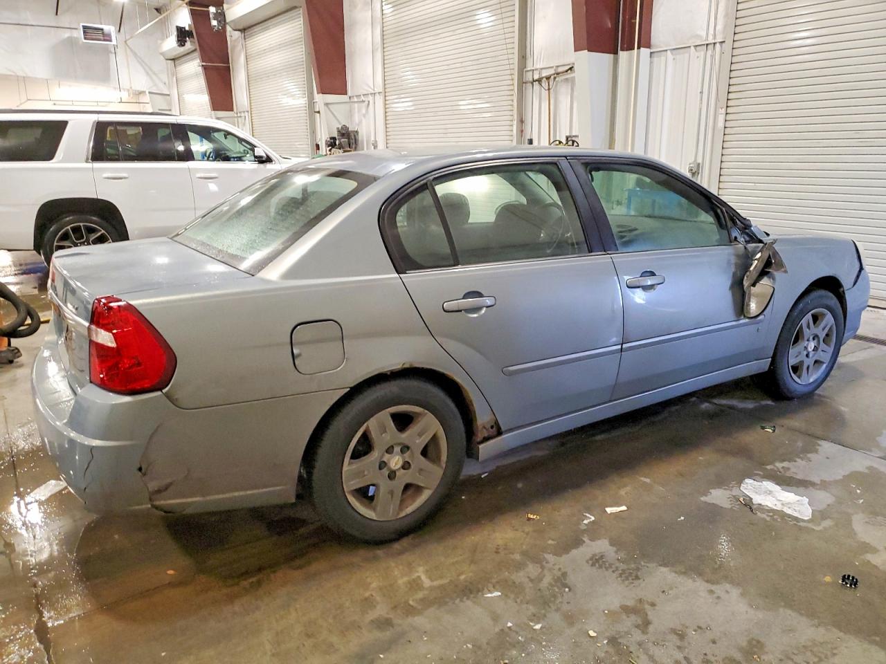 2007 CHEVROLET MALIBU LT photo 3