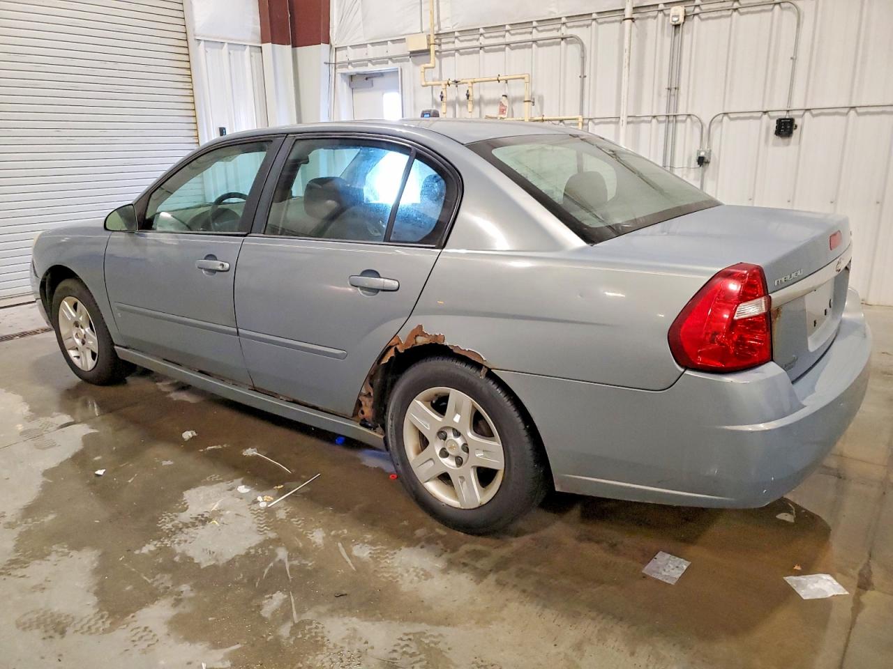 2007 CHEVROLET MALIBU LT photo 2