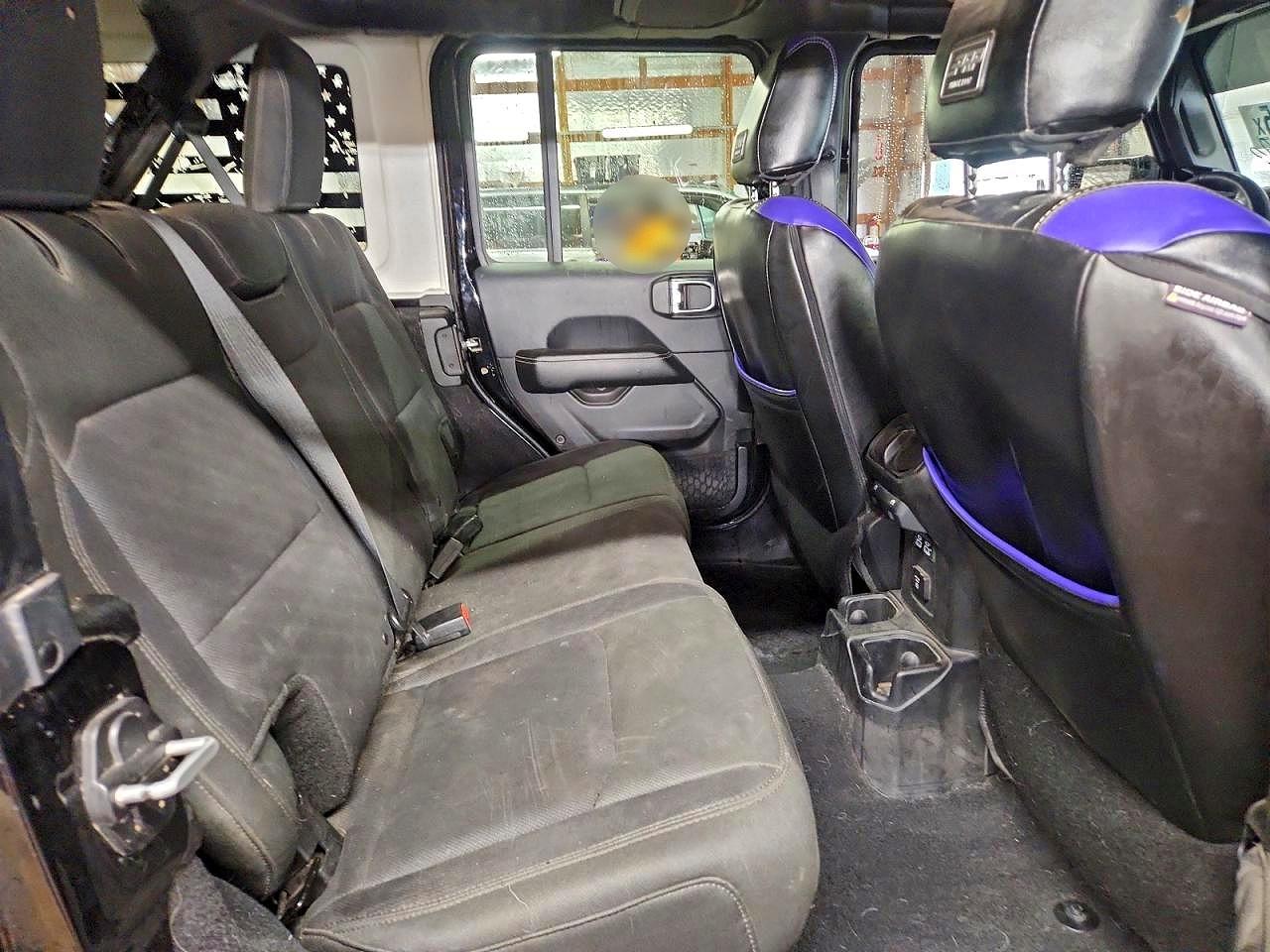 2018 JEEP WRANGLER UNLIMITED SAHARA photo 10