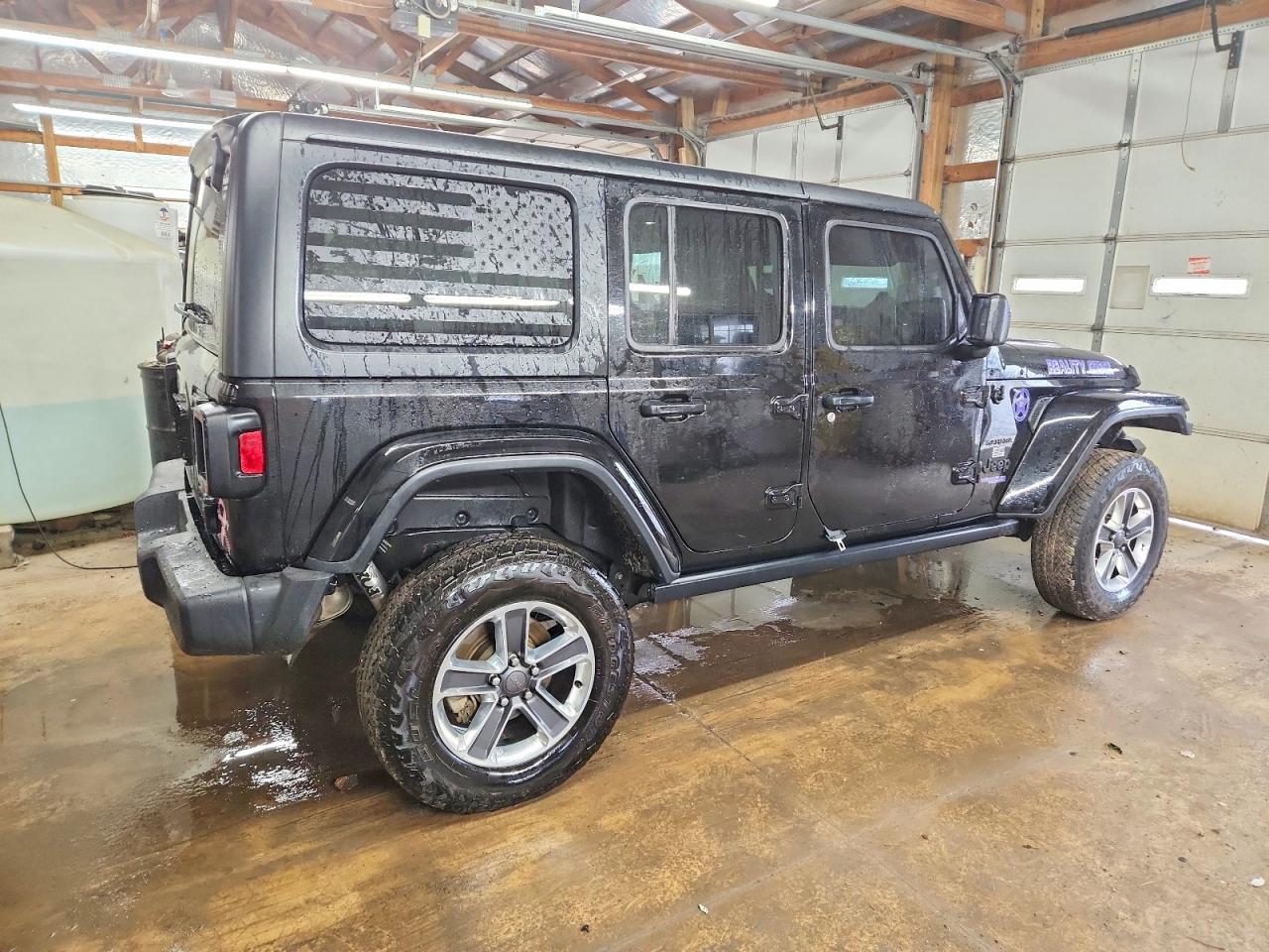 2018 JEEP WRANGLER UNLIMITED SAHARA photo 3