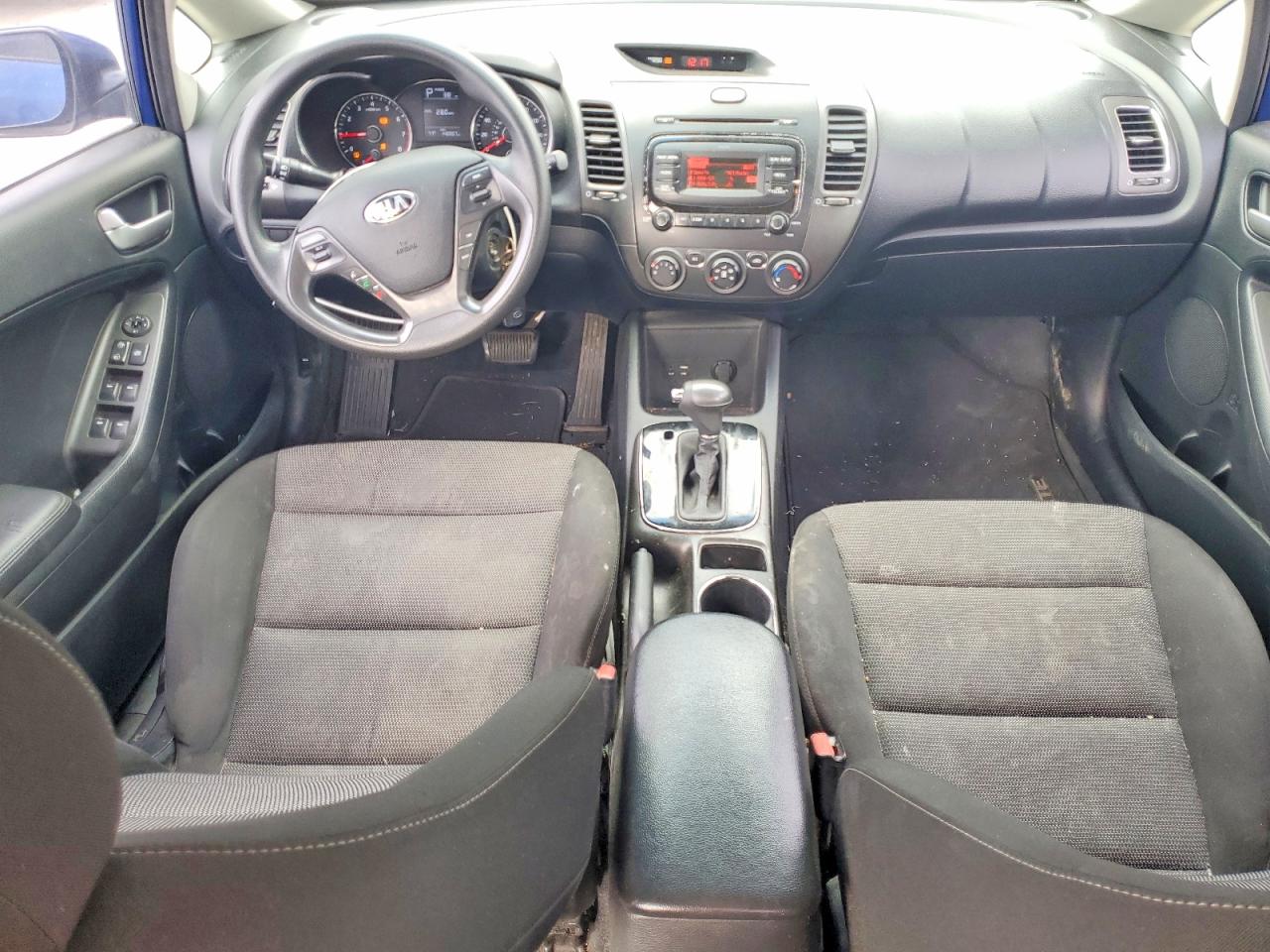 2017 KIA FORTE LX photo 8