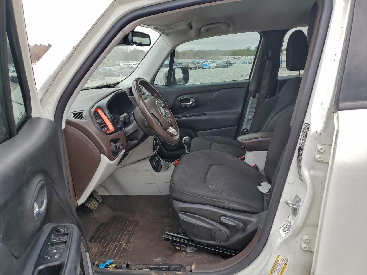 2015 JEEP RENEGADE LIMITED photo 7