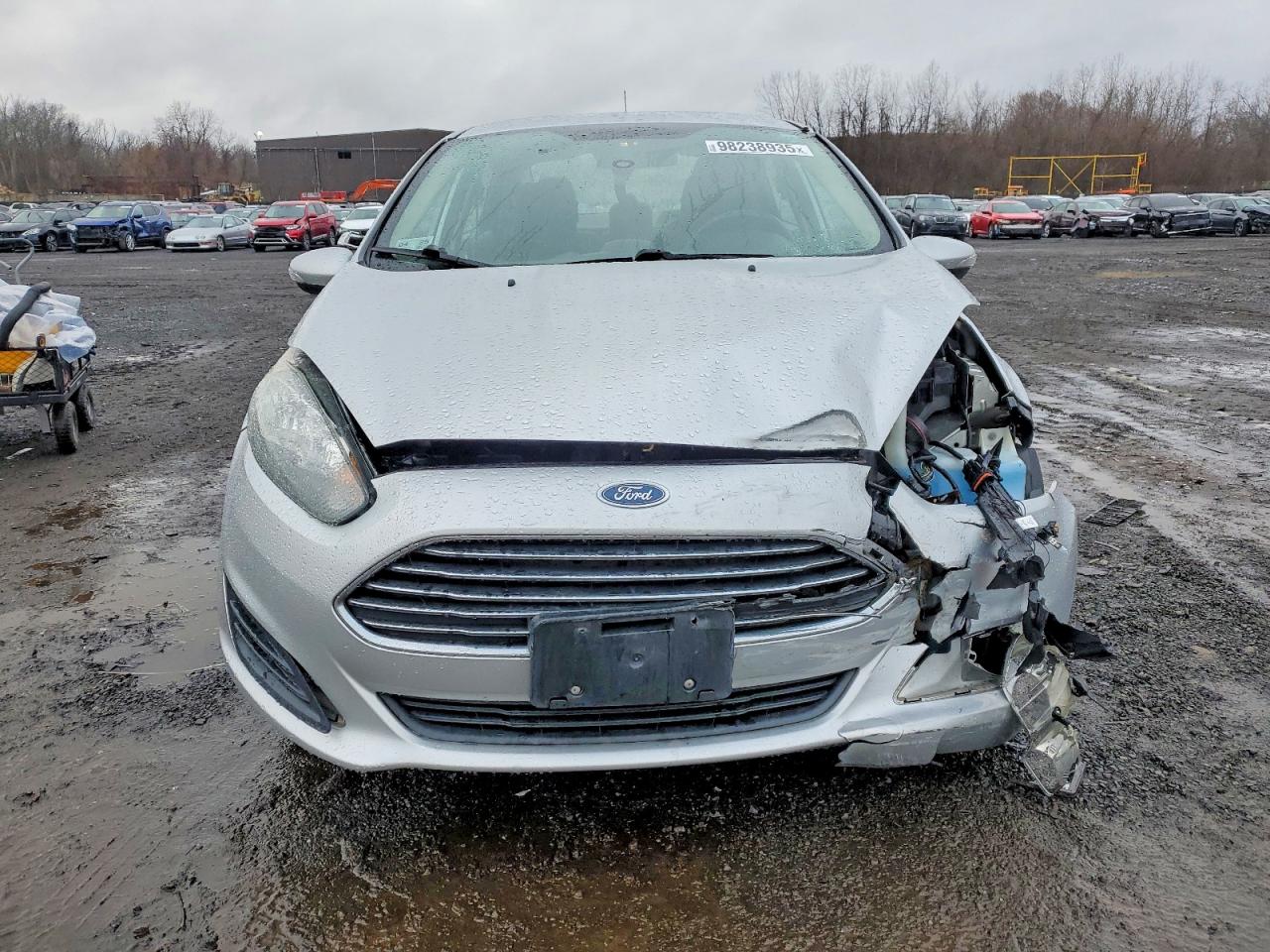 2015 FORD FIESTA SE photo 5