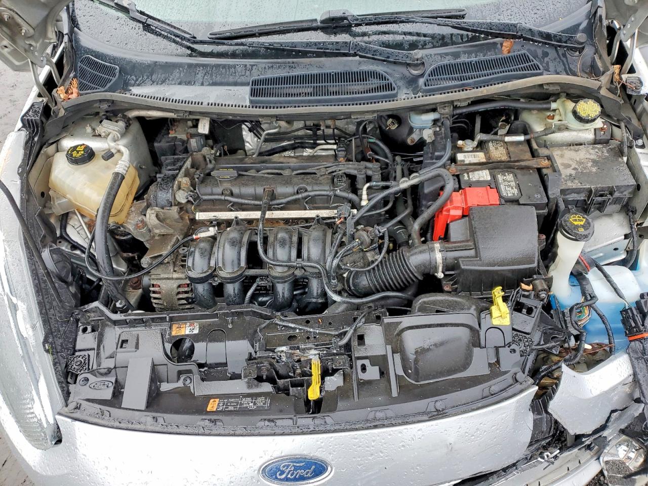 2015 FORD FIESTA SE photo 11
