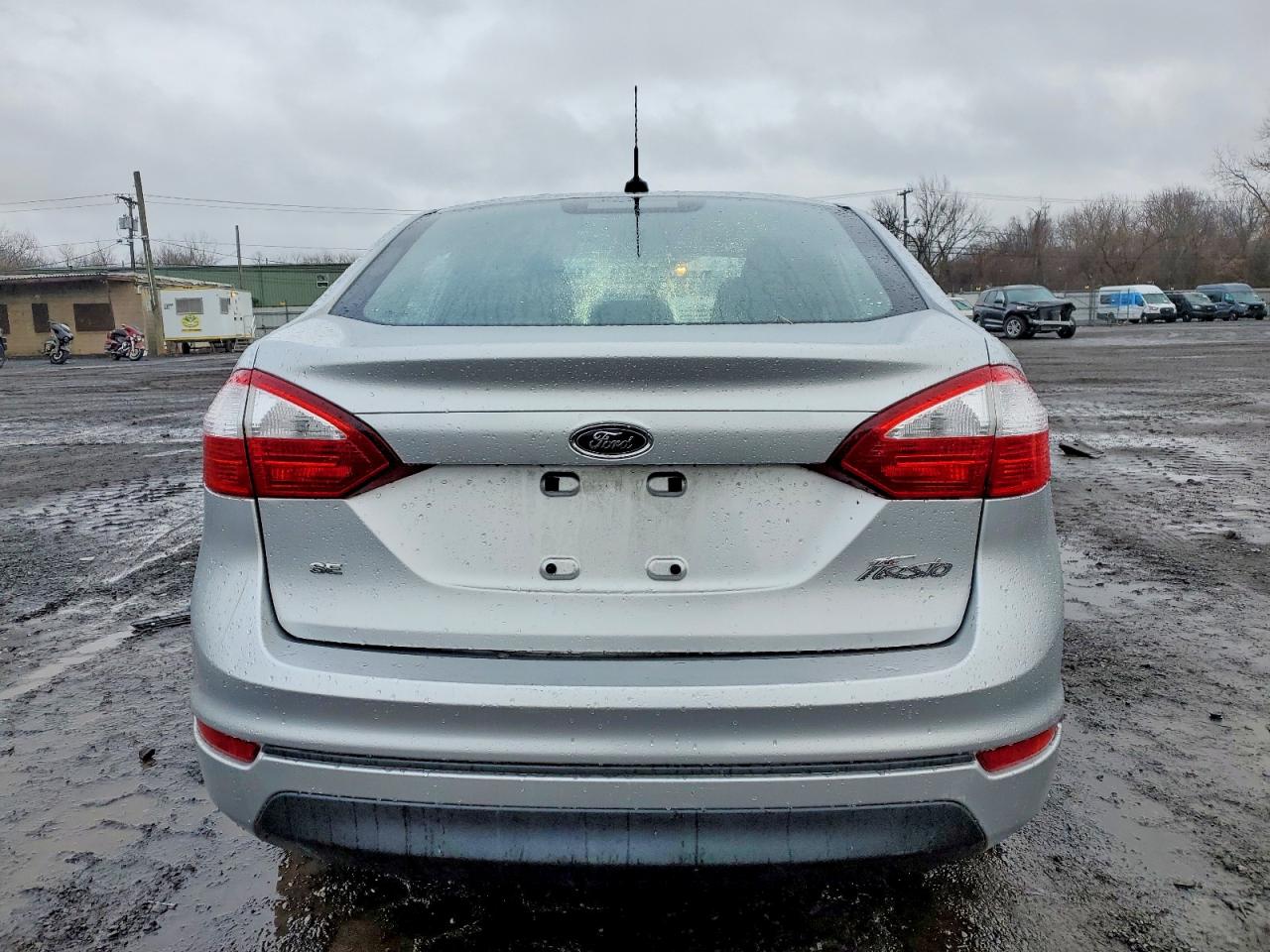 2015 FORD FIESTA SE photo 6