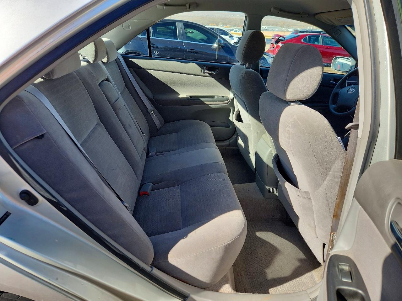 2006 TOYOTA CAMRY LE photo 10