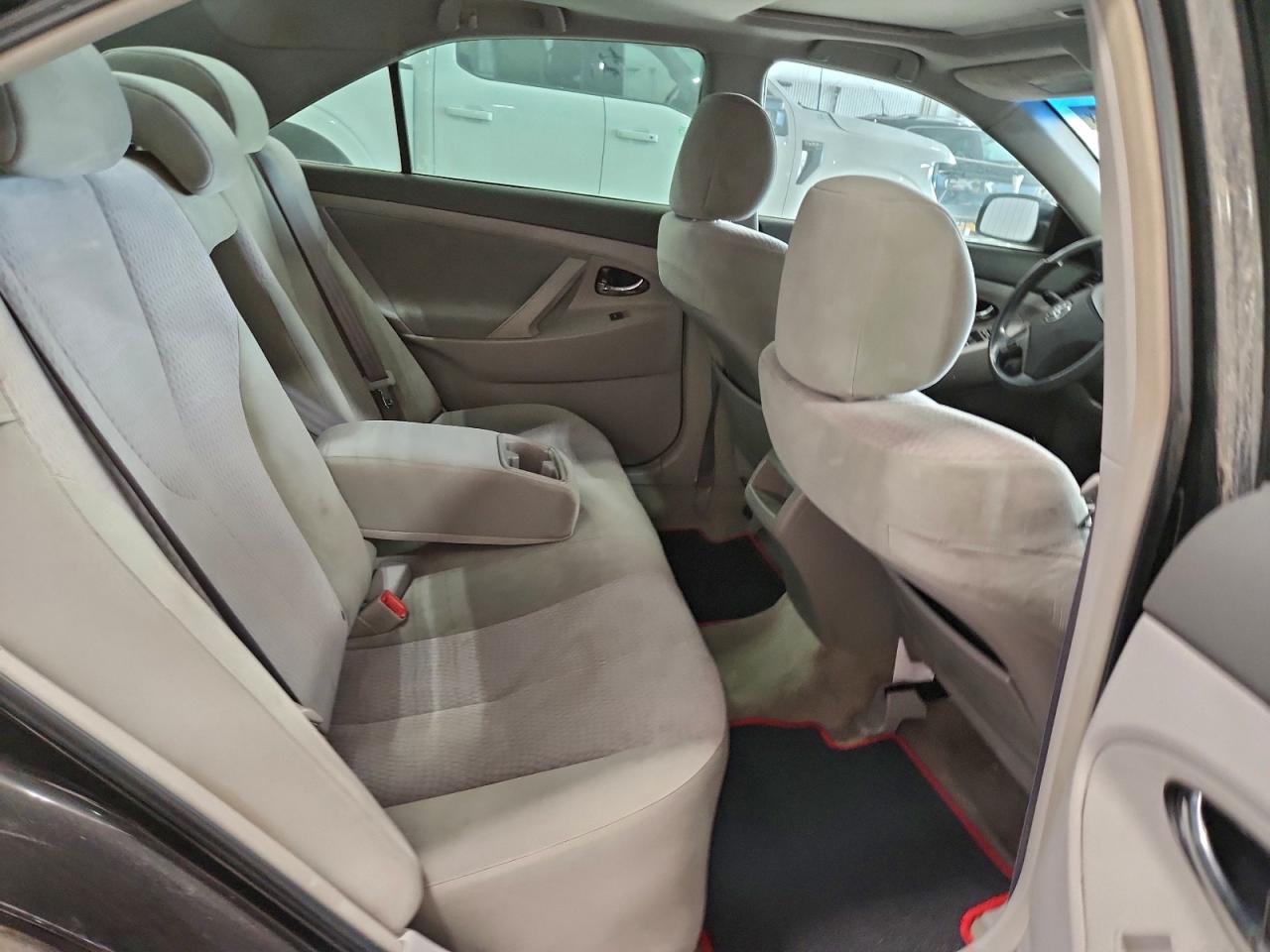 2010 TOYOTA CAMRY BASE photo 10