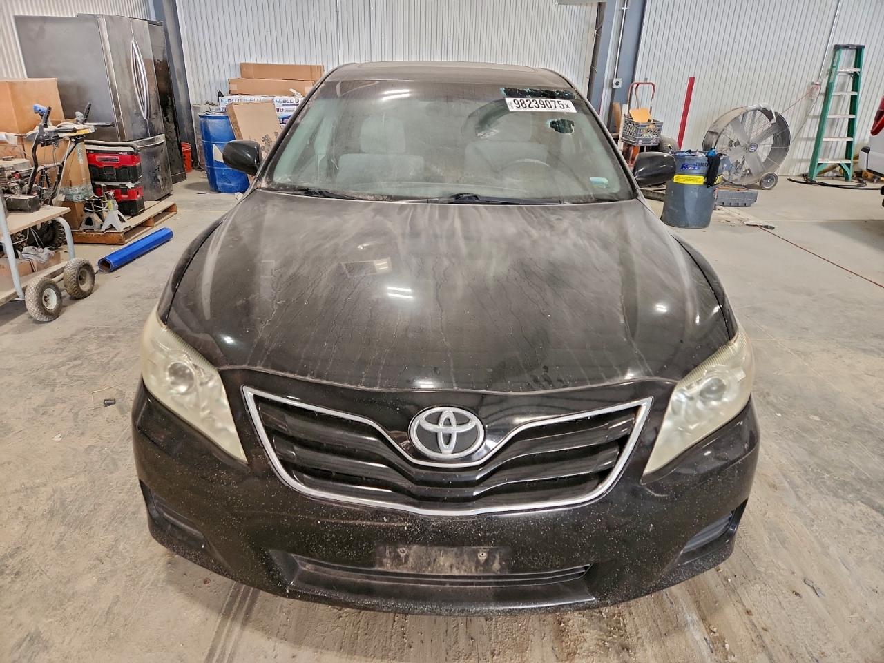 2010 TOYOTA CAMRY BASE photo 5