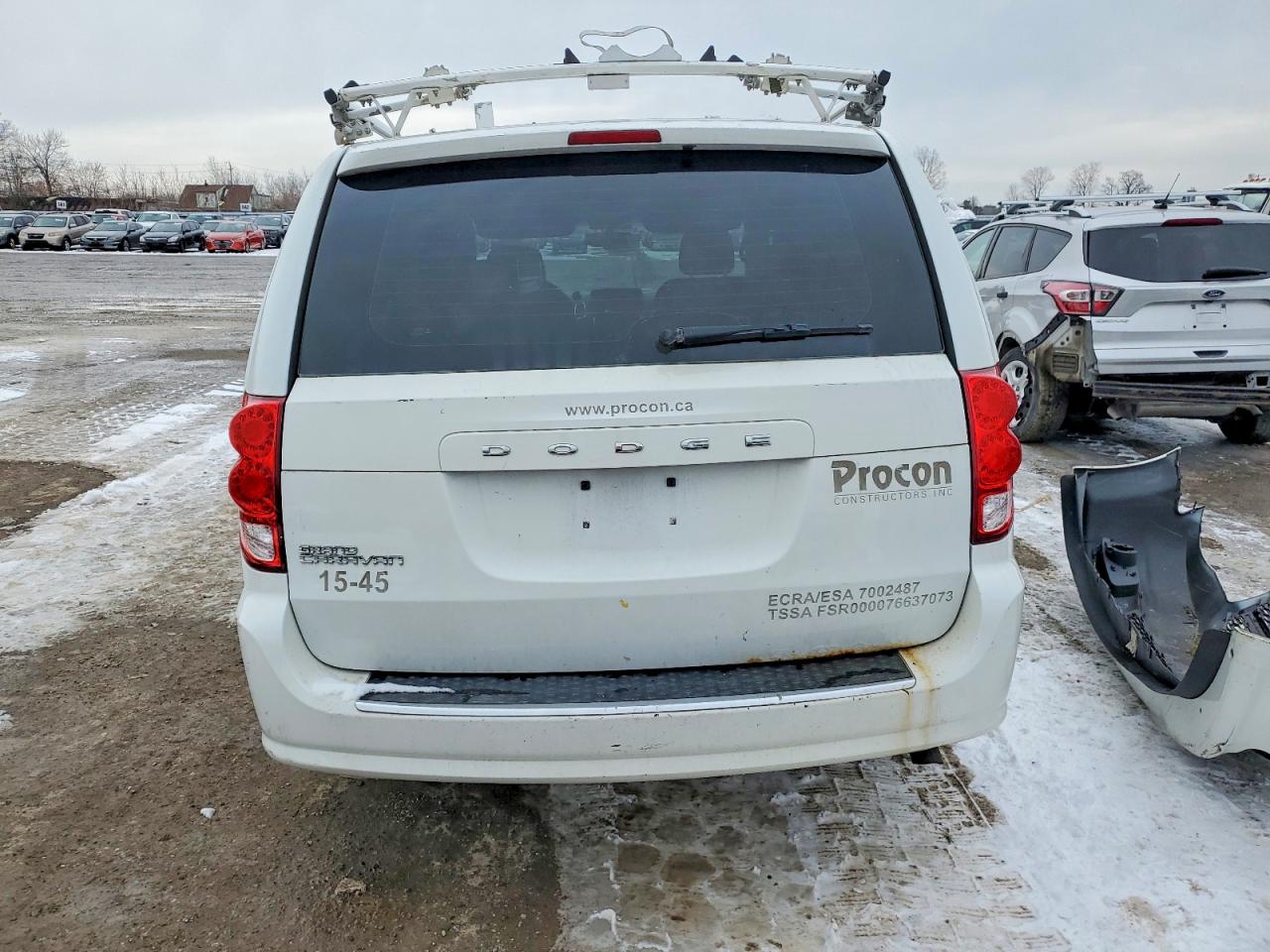 2015 DODGE GRAND CARAVAN SE photo 6