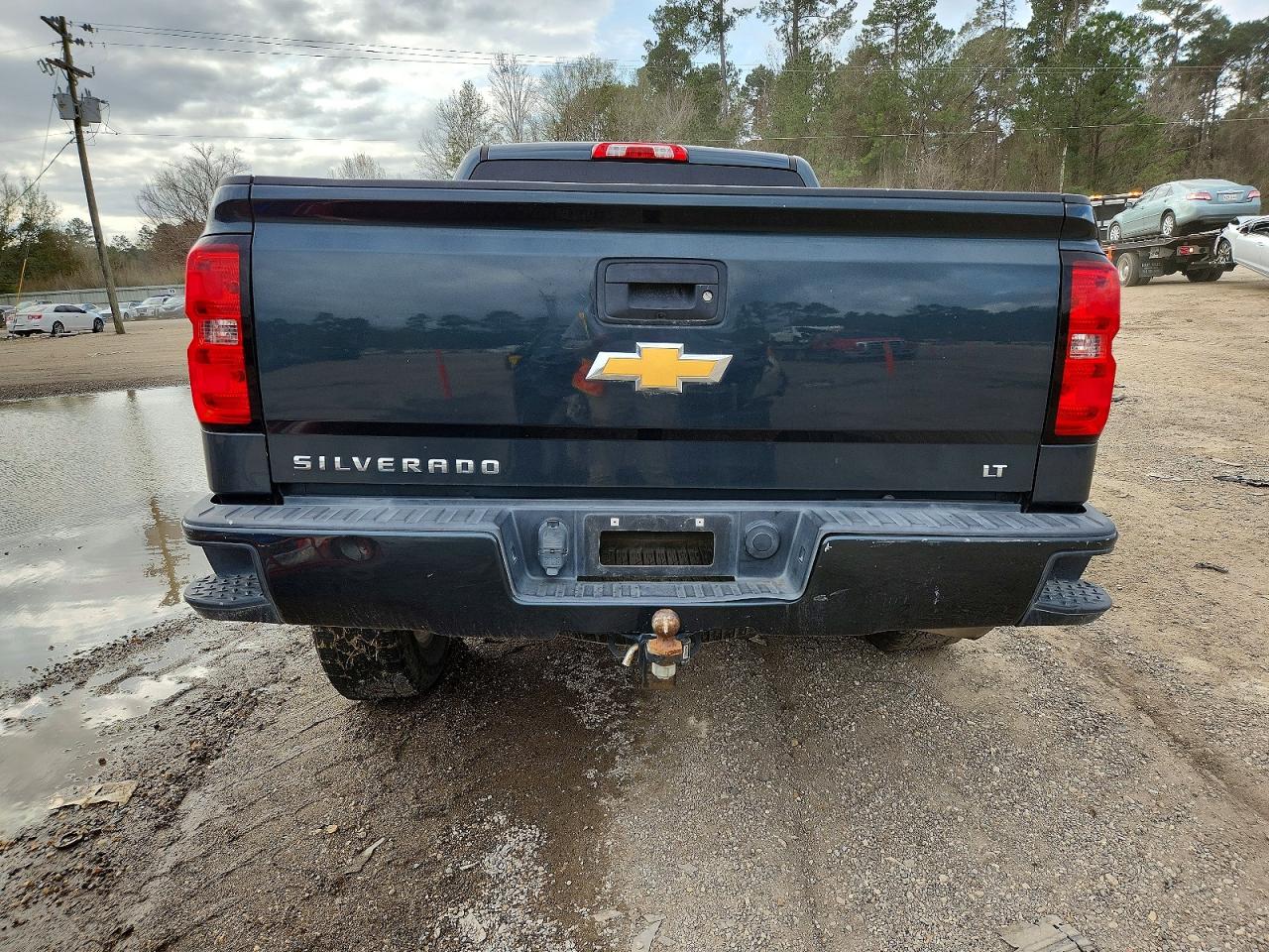 2017 CHEVROLET SILVERADO K1500 LT photo 6