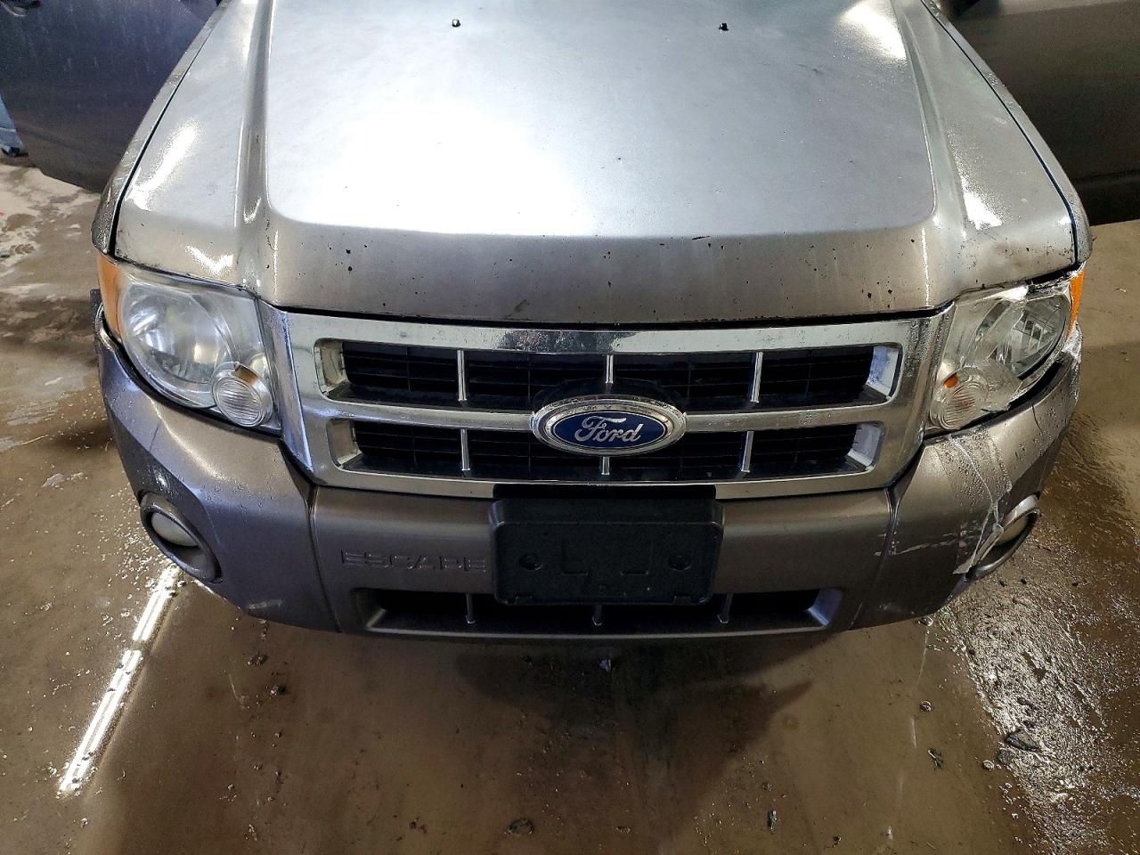 2010 FORD ESCAPE XLT photo 34