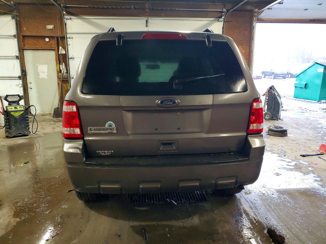 2010 FORD ESCAPE XLT photo 16