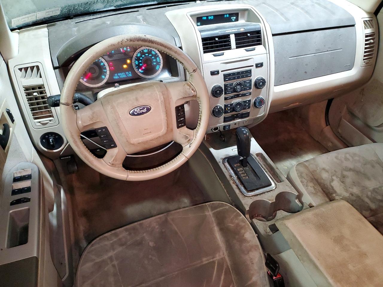 2010 FORD ESCAPE XLT photo 22