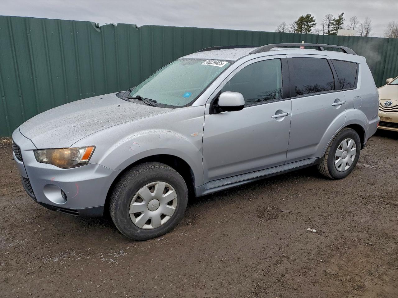 2011 MITSUBISHI OUTLANDER