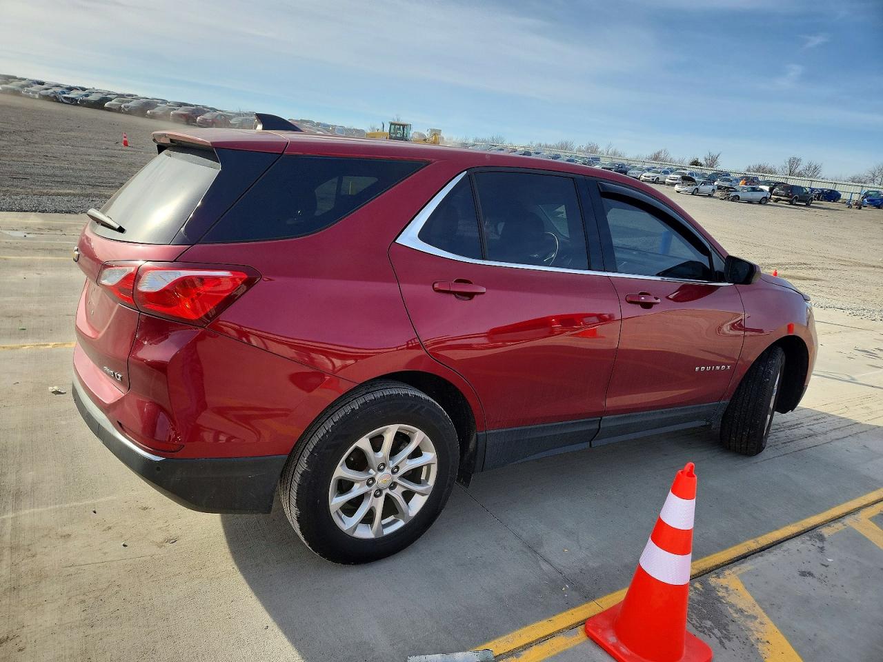 2020 CHEVROLET EQUINOX LT photo 3