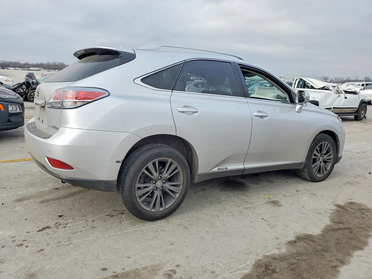 2013 LEXUS RX 450H photo 3