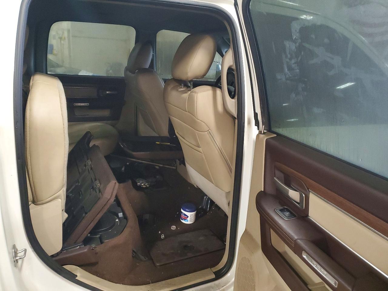 2016 RAM 1500 LARAMIE photo 10