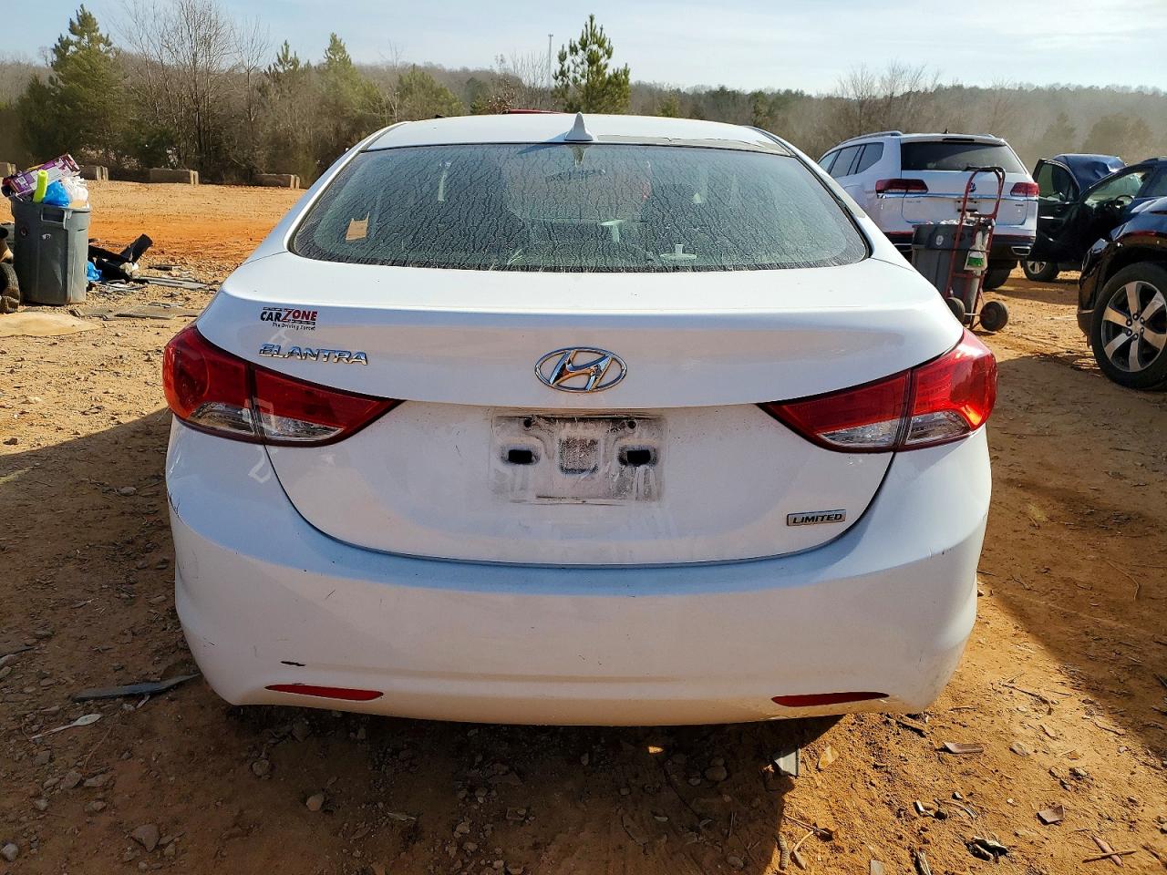 2013 HYUNDAI ELANTRA GLS photo 16