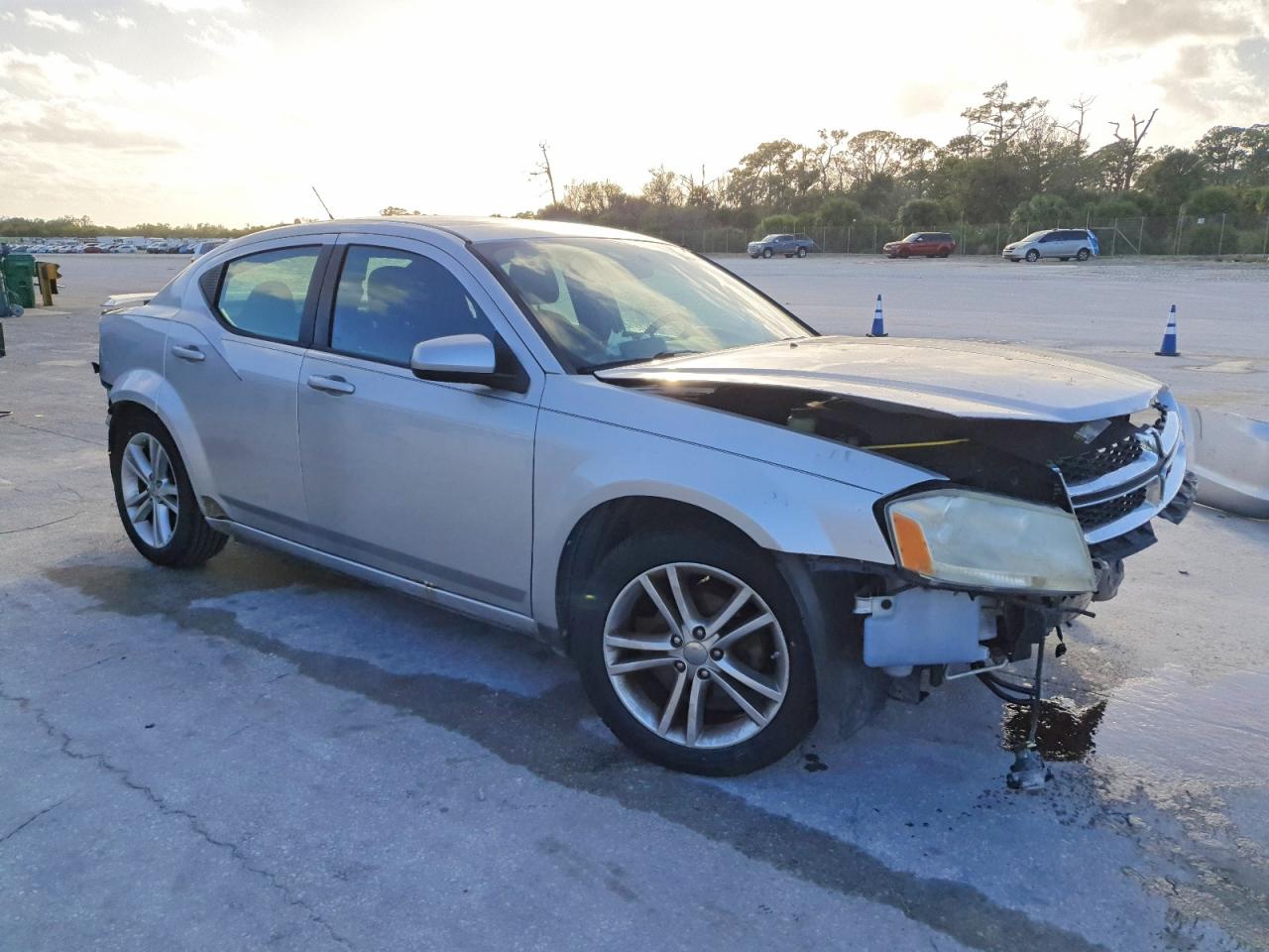 2011 DODGE AVENGER MAINSTREET photo 4