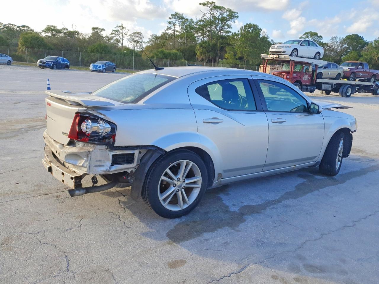 2011 DODGE AVENGER MAINSTREET photo 3